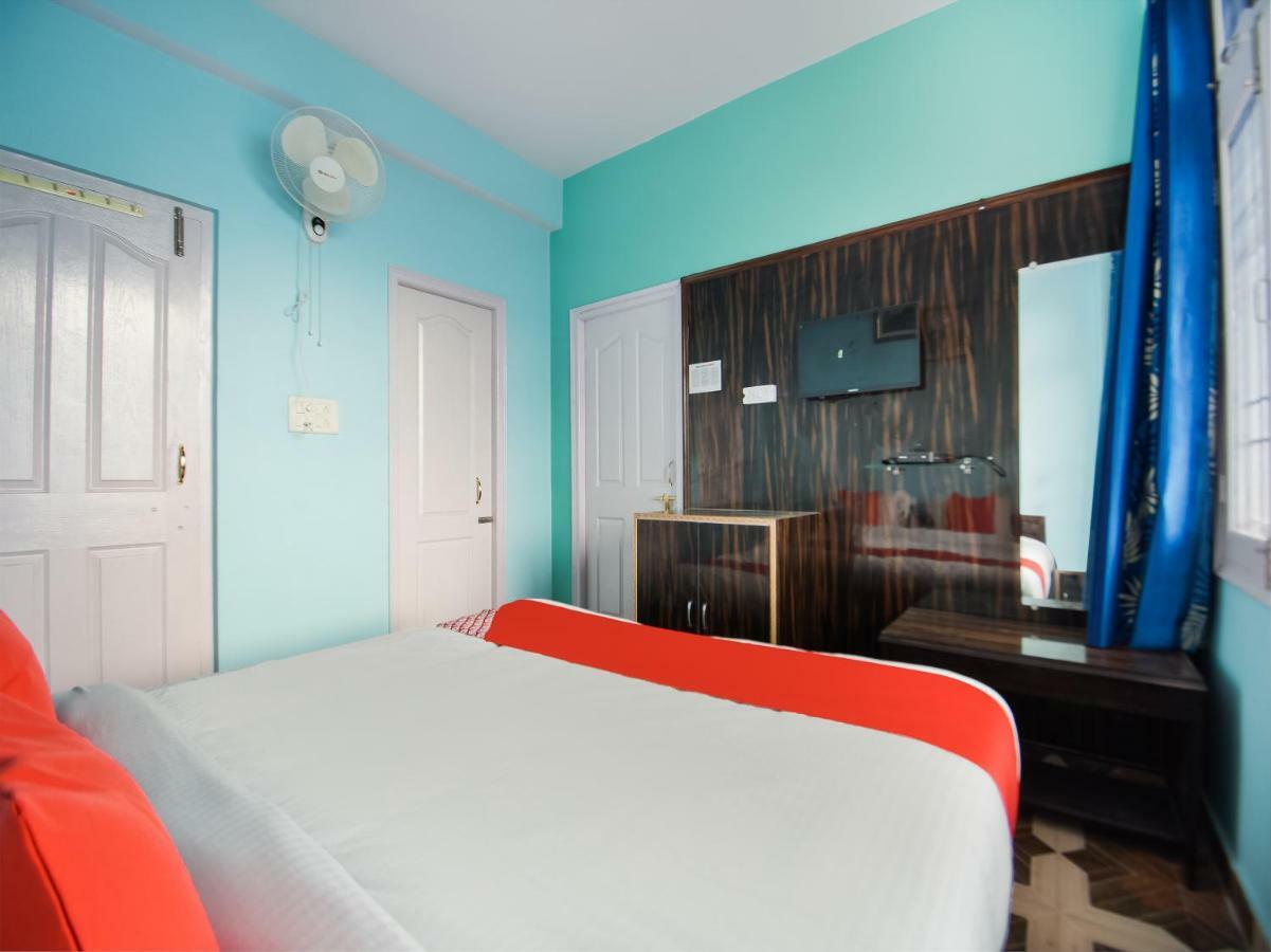 Oyo 45320 Hotel Mars Agartala Exteriör bild